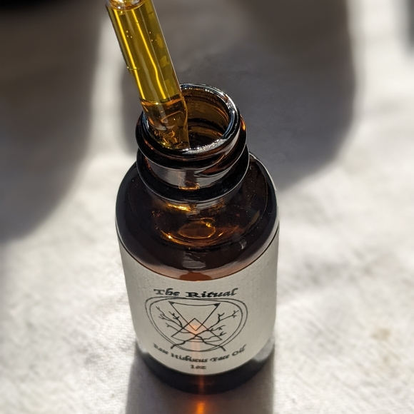 NEW The Ritual - Rose Hibiscus Face Oil Organic - Picture 4 of 4